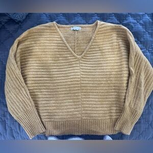Harvest, gold V-neck sweater size large by Sincerely Jules very soft